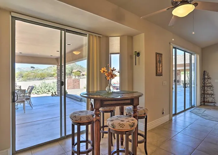 Outdoor Oasis! Group-friendly Retreat *